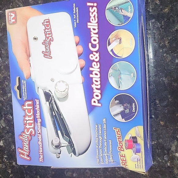 NIB Handy Stitch Battery Power Handheld Sewing Machine Portable - Picture 3 of 5